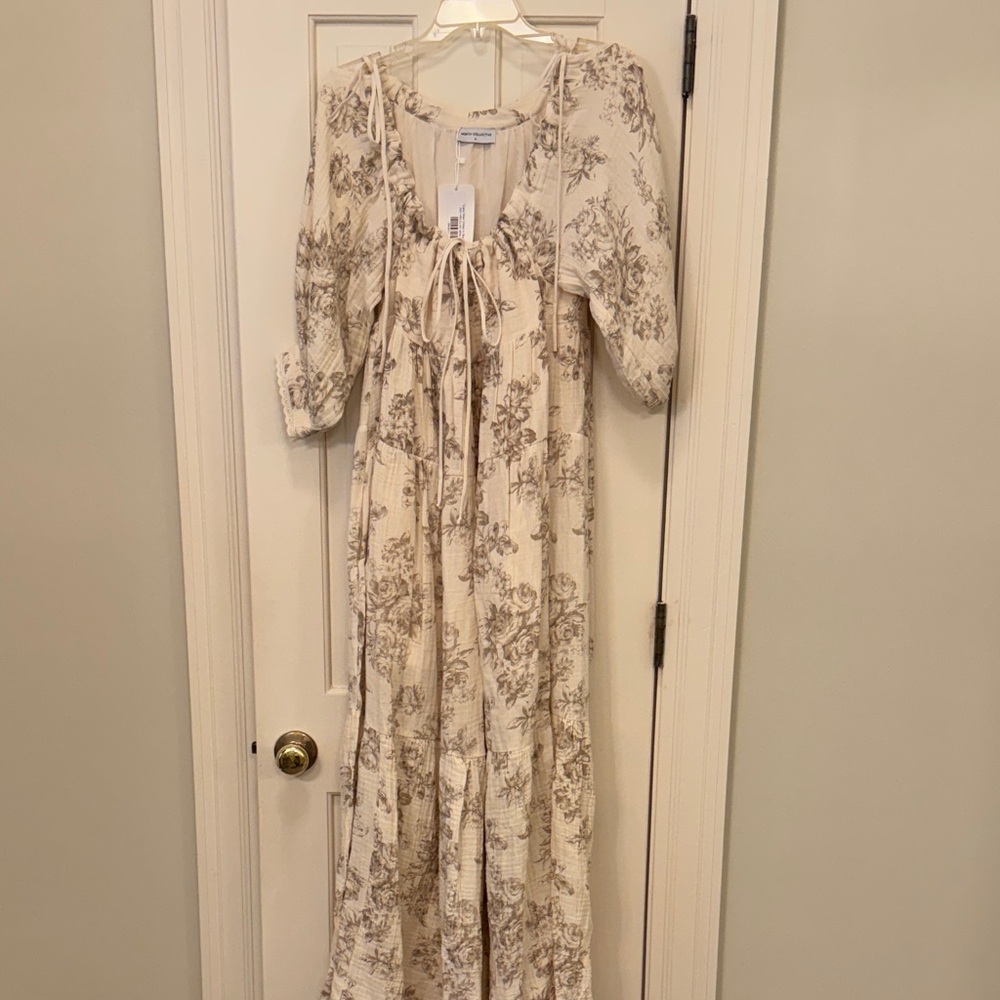 NWT Worth Collective Cara Floral Maxi Dress